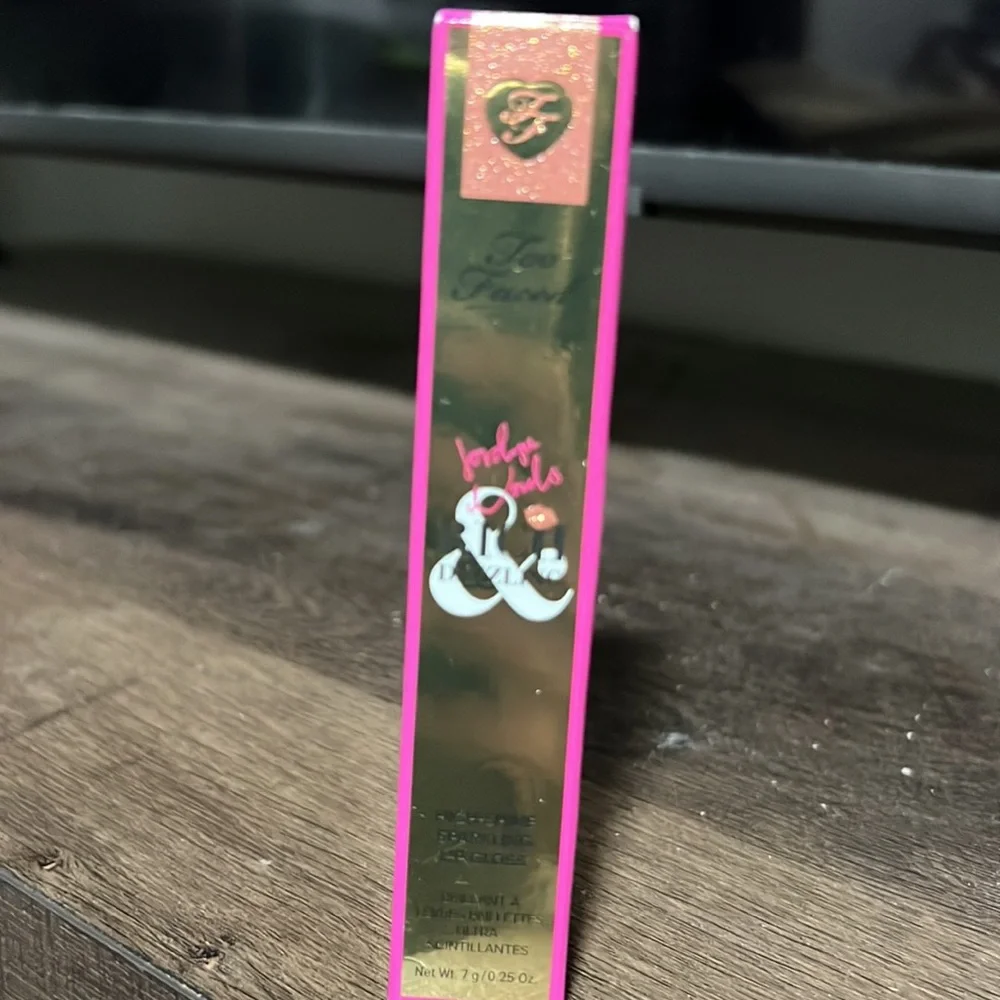 💘🌙HP! Too Faced x Jordan Woods Social Butterfly Dazzling Gloss